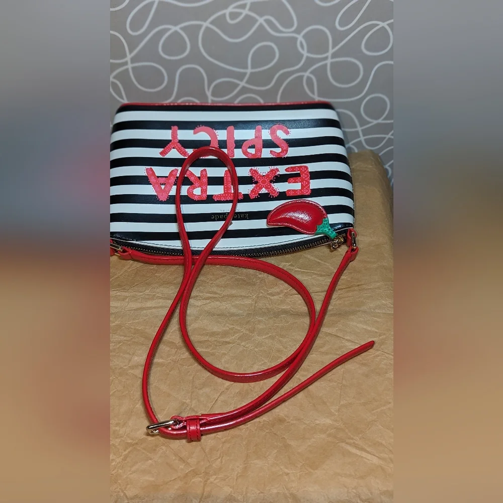 Kate Spade Extra Spicy Millie Crossbody EUC - Picture 9 of 9